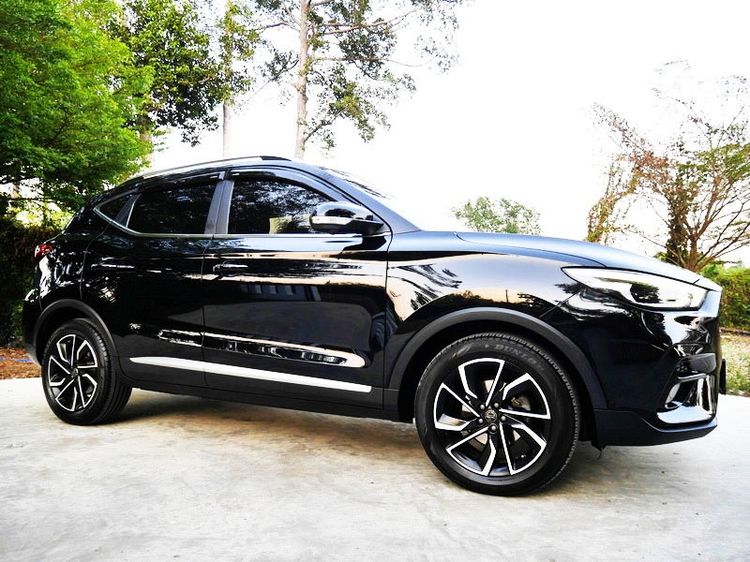 MG ZS 2020 1.5X+ Sunroof Utility-car เบนซิน ไม่ติดแก๊ส เกียร์อัตโนมัติ ดำ รูปที่ 2