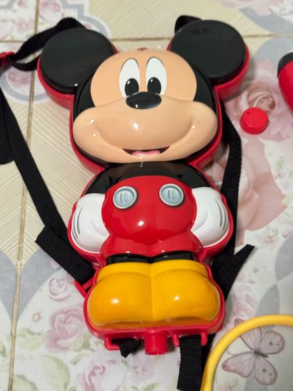 อื่นๆ ใกล้สงกรานต์ 🔫 มีปืนฉีดน้ำสะพายหลังแล้วหรือยัง ปืนฉีดน้ำ mickey mouse แท้ 