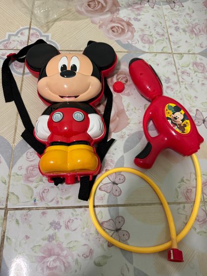 ใกล้สงกรานต์ 🔫 มีปืนฉีดน้ำสะพายหลังแล้วหรือยัง ปืนฉีดน้ำ mickey mouse แท้  รูปที่ 2