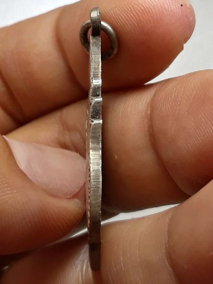 เหรียญหยดน้ำหลวงพ่อพิบูลย์ วัดบ้านแท่น รูปที่ 4