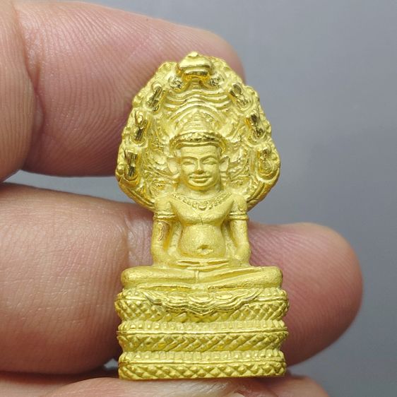 พระนาคปรก หลวงพ่อศิลา รุ่นมรดกโลก เนื้อกะหลั่ยทอง พิมพ์ใหญ่ พุทธาภิเษก วัดบวรนิเวศวิหาร โดย สมเด็จพระสังฆราช ญสส เป็นประธานในพิธี ออกวัด รูปที่ 3