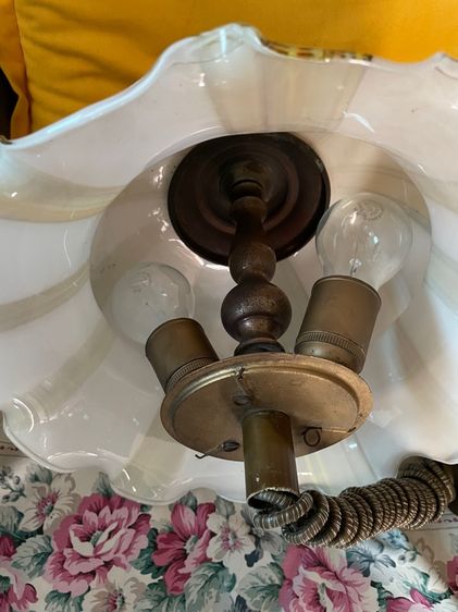 โคมไฟแก้วของอังกฤษ รูปที่ 4