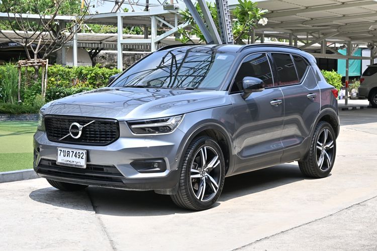 รถ Volvo XC40 2.0 T5 R-Design 4WD สี เทา