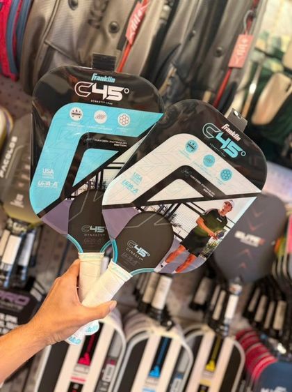 ขนส่งสินค้าเวียดนาม-ไทย รับแลกเงินไทย-เวียดนาม ส่งของไปไทยง่าย ๆ กับ DeeDee Plus Express พ่อค้า–แม่ค้า คนขายออนไลน์ อยากบุกตลาดเวียดนาม  โกด