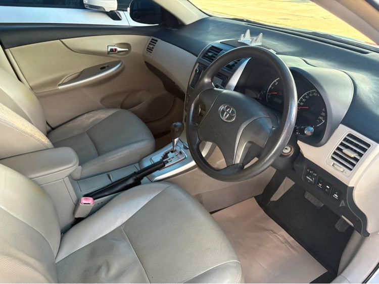 Toyota Altis 2011 1.8 E Sedan เบนซิน ไม่ติดแก๊ส เกียร์อัตโนมัติ เทา รูปที่ 4