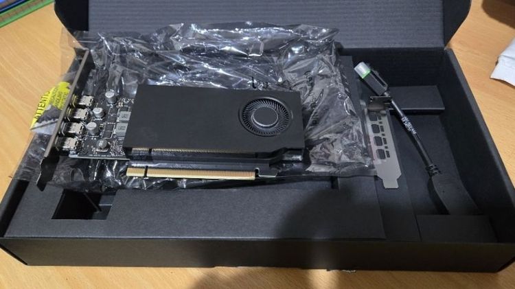 Dell อื่นๆ ไม่ใช่ อื่นๆ วินโดว์ Micro HDMI ขายกาดจอตัวแรง NVIDIA Quadro RTX A400 4GB DDR6 จบทุกงาน 3d 