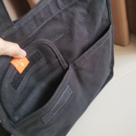 กระเป๋าผ้าแคนวาส​แบรนด์​ AGED​ GRAY​ มือ​ 2​  รูปที่ 12
