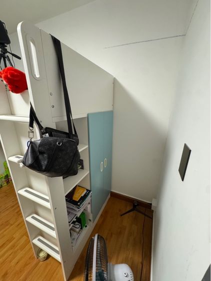 เตียง 2 ชั้น กับโต๊ะเขียนหนังสือ อิเกีย รูปที่ 5