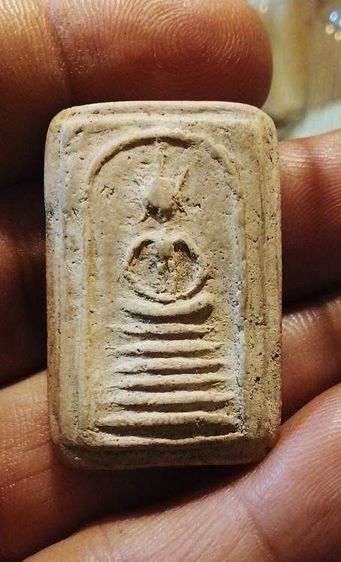 พระสมเด็จวัดเกศไชโย  รูปที่ 2