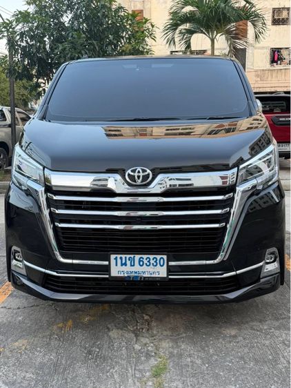 รถ Toyota Majesty 2.8 Premium สี ดำ