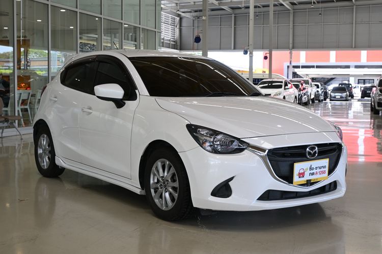 Mazda Mazda 2 2015 1.3 Sports Sedan เบนซิน ไม่ติดแก๊ส เกียร์อัตโนมัติ ขาว รูปที่ 3