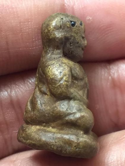 หลวงพ่อเงินพิมพ์ขี้ตา รูปที่ 3