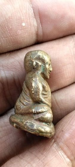 หลวงพ่อเงินพิมพ์ขี้ตา  รูปที่ 3