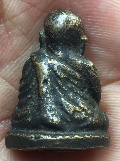 หลวงพ่อเงินพิมพ์นิยม รูปที่ 2