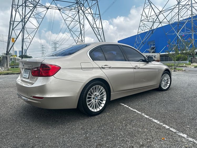 BMW Series 3 2013 320d Sedan ดีเซล ไม่ติดแก๊ส เกียร์อัตโนมัติ บรอนซ์ทอง รูปที่ 4