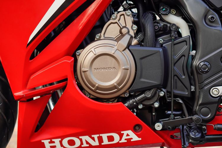 HONDA CBR500R ABS ปี 2020 เริ่มต้นฟรีดาวน์ รถมือเดียว สภาพสวย รูปที่ 9
