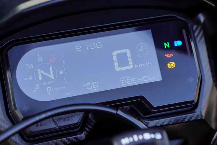 HONDA CBR500R ABS ปี 2020 เริ่มต้นฟรีดาวน์ รถมือเดียว สภาพสวย รูปที่ 6