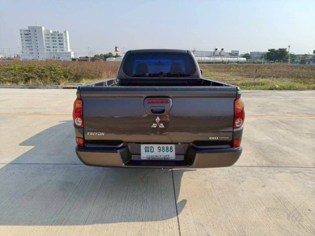 Mitsubishi Triton 2015 2.5 GLS Pickup ดีเซล เกียร์ธรรมดา น้ำตาล รูปที่ 4