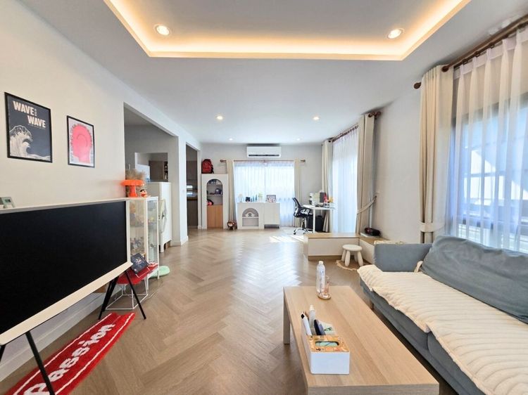 Sansiri มีบางส่วน 2026 ขายบ้านเดี่ยวสราญสิริ หลังมุม บิ้วท์อินครบทั้งหลังในราคาเพียง 6.19 ล้าน สภาพดีมาก เจ้าของดูแลอย่างดี พร้อมเคาน์เตอร์ครัวและหลังคาโรงรถ  รูปที่ 4