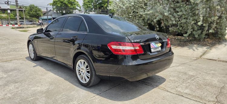 Mercedes-Benz E-Class 2012 E250 CDI Sedan ดีเซล เกียร์อัตโนมัติ ดำ รูปที่ 4