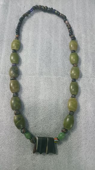 สร้อยหยกเก่า รูปที่ 2