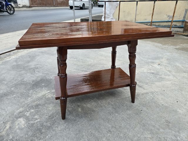 โต๊ะไม้สัก
ขนาด กว้าง 51CM ยาว 77CM สูง 53 CM
ราคา 1,900 บาท รูปที่ 4