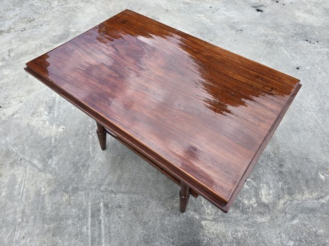 โต๊ะไม้สัก
ขนาด กว้าง 51CM ยาว 77CM สูง 53 CM
ราคา 1,900 บาท รูปที่ 6