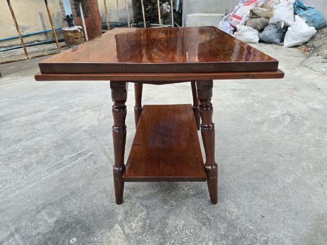 โต๊ะไม้สัก
ขนาด กว้าง 51CM ยาว 77CM สูง 53 CM
ราคา 1,900 บาท รูปที่ 8