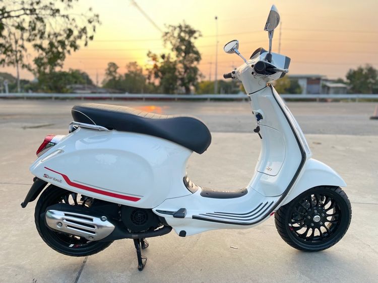 vespa sprint 150 รูปที่ 4