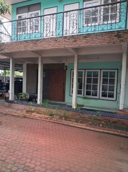 ให้เช่า บ้าน หรือเป็นโกดังเก็บของ  ซ.นวมินทร์ 42 มีพื้นที่กว้างจอดรถได้หลายคัน