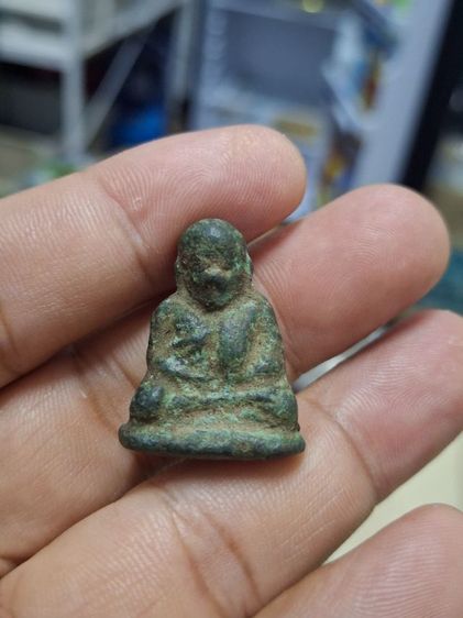 หลวงพ่อเงินรุ่นปืนแตก