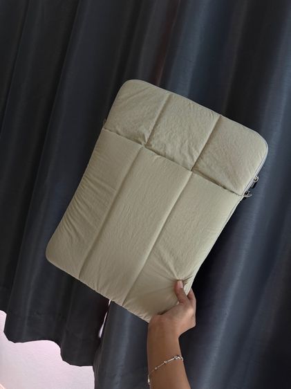 กระเป๋าใส่แล็ปท็อป WHISPERWHITE ไซส์ 16 นิ้ว มือสอง รูปที่ 2