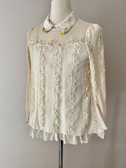Hand Embrodral Top Longsleeve Crinkle Lace Top Floral Vertical Lining Crew Neck Crystal decorated Tip Ruffle Linen in Gold Brown color รูปที่ 7