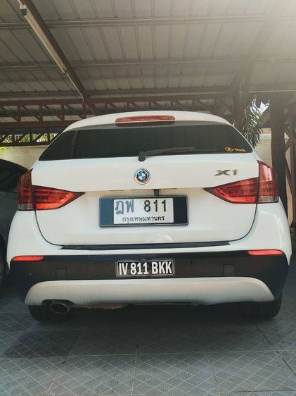 BMW X1 2011 2.0 sDrive18i Utility-car เบนซิน ไม่ติดแก๊ส เกียร์อัตโนมัติ ขาว รูปที่ 3