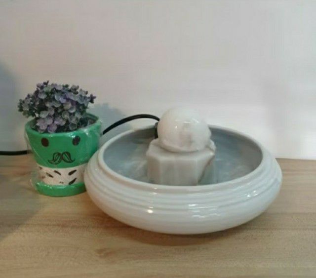 อุปกรณ์ตกแต่งสวน ส่งต่อ เซ็ตอ่างน้ำล้นหินหมุนฮวงจุ้ยมงคล พร้อมปั๊มน้ำโซลาร์เซล์ เรียกเงินทองโชคลาภ