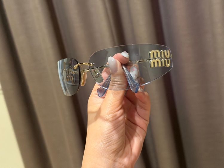 แว่นกันแดดมือสอง Miumiu A51S 