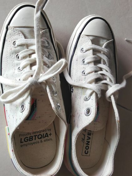 รองเท้า