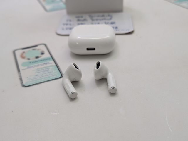 ขาย เทิร์น AirPods 4 ศูนย์ไทย สภาพสวย อุปกรณ์ครบยกกล่อง ประกันเหลือ เพียง 2,790 บาท เท่านั้น ครับ  รูปที่ 2