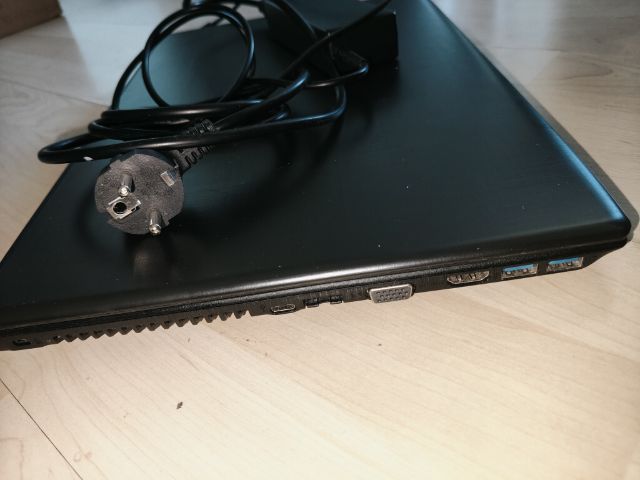 Acer Aspire E5-576G Notebook – Core i3 – RAM 4GB – SSD 128GB – สภาพสวย ใช้งานดี – 4,500฿ (ต่อรองได้) รูปที่ 10