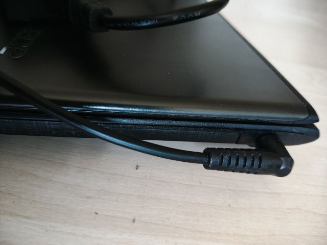 Acer Aspire E5-576G Notebook – Core i3 – RAM 4GB – SSD 128GB – สภาพสวย ใช้งานดี – 4,500฿ (ต่อรองได้) รูปที่ 9