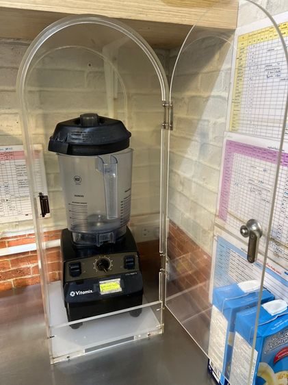 อุปกรณ์ร้านกาแฟ เครื่องปั่น vitamic ทั้งชุดรวมครอบกันเสียง