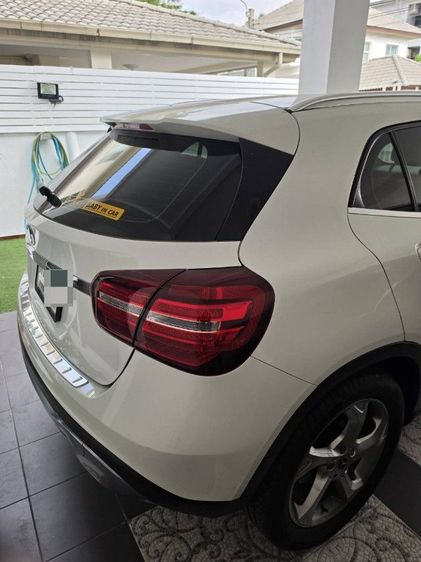 Mercedes-Benz GLA-Class 2019 GLA200 เบนซิน ไม่ติดแก๊ส เกียร์อัตโนมัติ ขาว รูปที่ 2