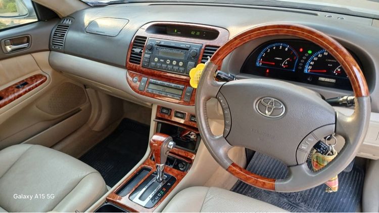 Toyota Camry 2005 2.4 G Sedan เบนซิน ไม่ติดแก๊ส เกียร์อัตโนมัติ เทา รูปที่ 2
