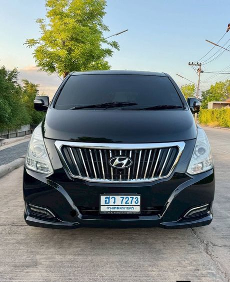 Hyundai H-1 2016 2.5 Deluxe Van ดีเซล เกียร์อัตโนมัติ ดำ รูปที่ 3