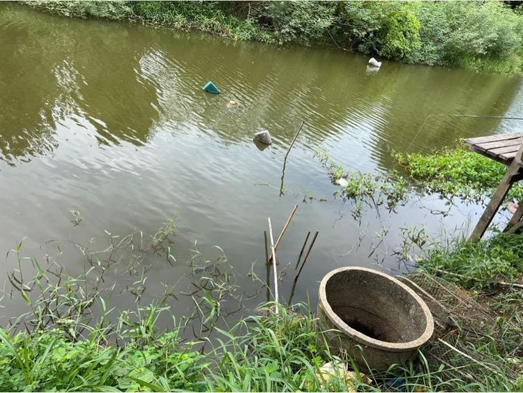 ที่ดินติดถนน