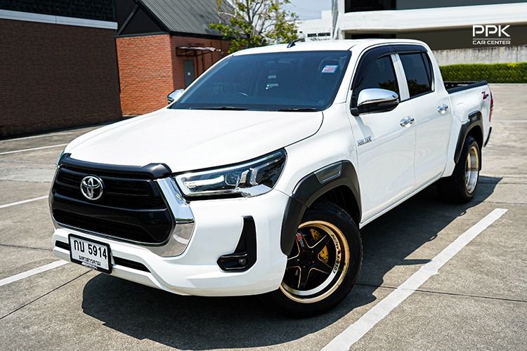 รถ Toyota Hilux Revo 2.4 Z Edition Mid สี ขาว