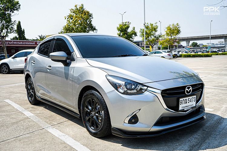 Mazda Mazda 2 2019 1.3 High Connect Sedan เบนซิน ไม่ติดแก๊ส เกียร์อัตโนมัติ เทา รูปที่ 3