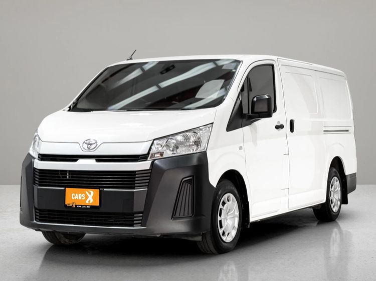 รถ Toyota Hiace 2.8 economy สี ขาว