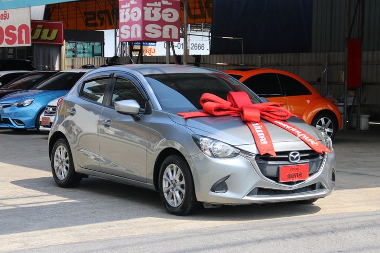 Mazda Mazda 2 2015 1.5 XD High Connect Sedan ดีเซล ไม่ติดแก๊ส เกียร์อัตโนมัติ เทา