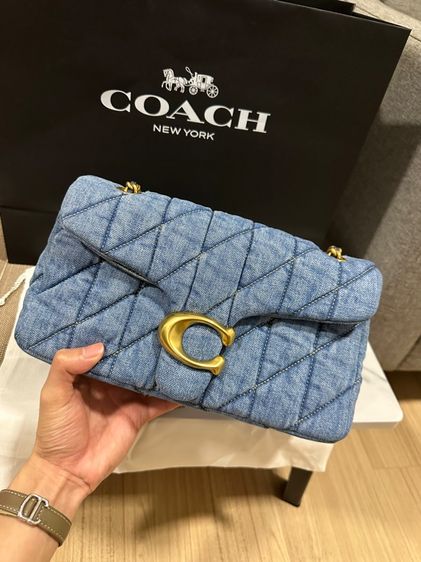 COACH tabby  shoulder Bag 26 with Quilting ใช้งานน้อย รูปที่ 2